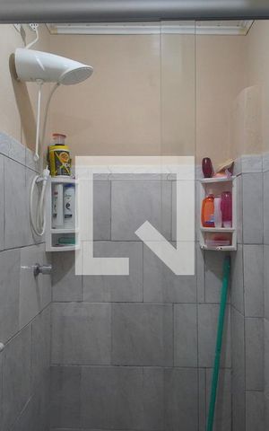 Casa à venda com 172m², 4 quartos e 2 vagasBanheiro