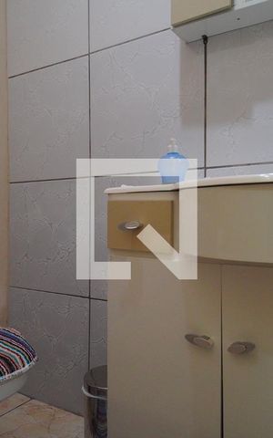 Casa à venda com 172m², 4 quartos e 2 vagasBanheiro