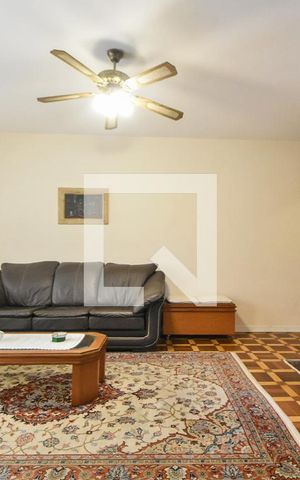Casa à venda com 149m², 3 quartos e 2 vagasSala 