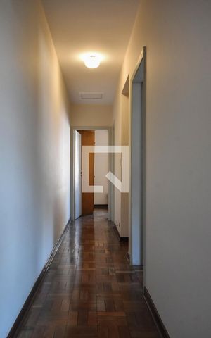 Casa à venda com 149m², 3 quartos e 2 vagasCorredor 