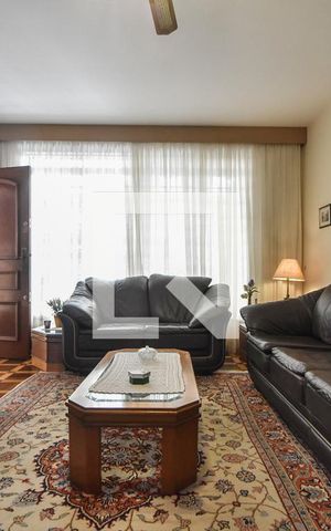 Casa à venda com 149m², 3 quartos e 2 vagasSala 