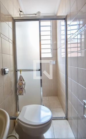 Casa à venda com 149m², 3 quartos e 2 vagasBanheiro 03