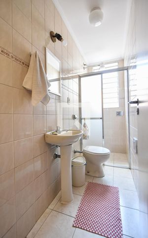 Casa à venda com 149m², 3 quartos e 2 vagasBanheiro 03