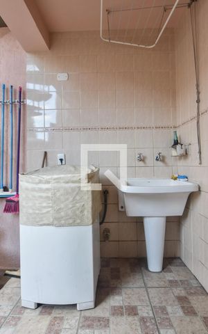 Casa à venda com 149m², 3 quartos e 2 vagasLavanderia 