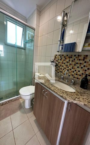 Apartamento à venda com 169m², 2 quartos e 2 vagas Apartamento à venda com 169m², 2 quartos e 2 vagasBanheiro da Suíte