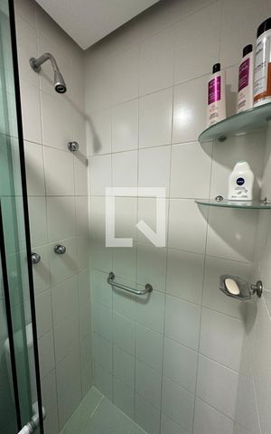 Apartamento à venda com 169m², 2 quartos e 2 vagas Apartamento à venda com 169m², 2 quartos e 2 vagasBanheiro Social