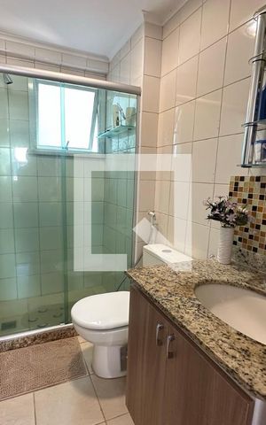 Apartamento à venda com 169m², 2 quartos e 2 vagas Apartamento à venda com 169m², 2 quartos e 2 vagasBanheiro da Suíte