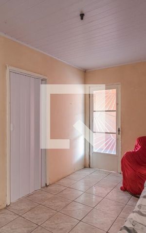Casa à venda com 250m², 3 quartos e 2 vagas Casa à venda com 250m², 3 quartos e 2 vagasSala