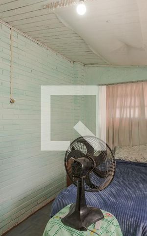 Casa à venda com 250m², 3 quartos e 2 vagas Casa à venda com 250m², 3 quartos e 2 vagasQuarto 2