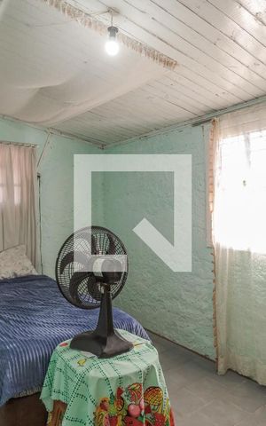 Casa à venda com 250m², 3 quartos e 2 vagas Casa à venda com 250m², 3 quartos e 2 vagasQuarto 2