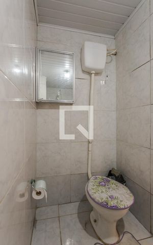 Casa à venda com 250m², 3 quartos e 2 vagas Casa à venda com 250m², 3 quartos e 2 vagasBanheiro