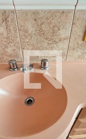 Casa à venda com 100m², 2 quartos e sem vaga Casa à venda com 100m², 2 quartos e sem vagaBanheiro da Suíte 1