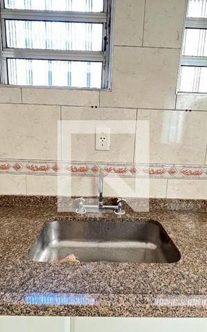 Casa à venda com 100m², 2 quartos e sem vaga Casa à venda com 100m², 2 quartos e sem vagaCozinha