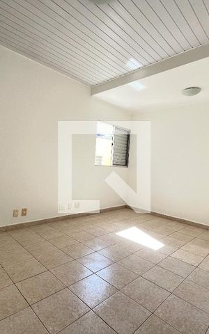 Casa à venda com 100m², 2 quartos e sem vaga Casa à venda com 100m², 2 quartos e sem vagaSuite 2