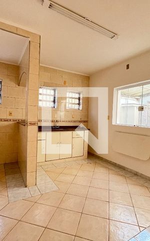 Casa à venda com 100m², 2 quartos e sem vaga Casa à venda com 100m², 2 quartos e sem vagaCozinha