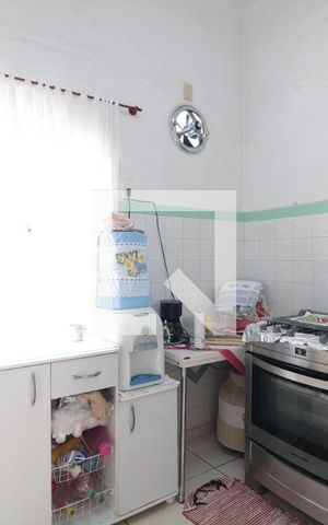 Casa à venda com 300m², 2 quartos e 8 vagasCozinha