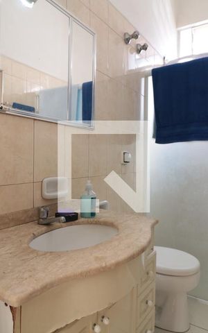 Casa à venda com 300m², 2 quartos e 8 vagasBanheiro