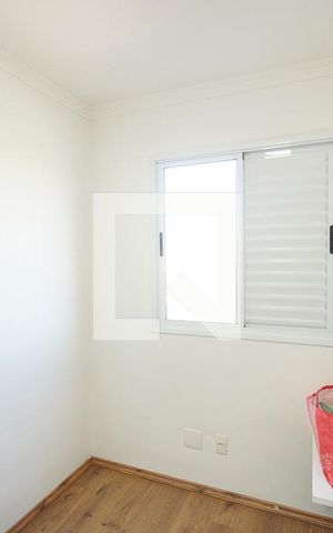 Apartamento à venda com 63m², 3 quartos e 2 vagas Apartamento à venda com 63m², 3 quartos e 2 vagasQuarto 01