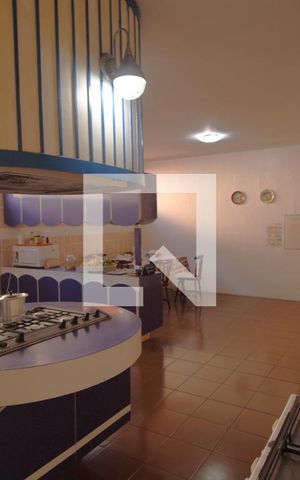 Casa à venda com 647m², 5 quartos e 8 vagasCozinha