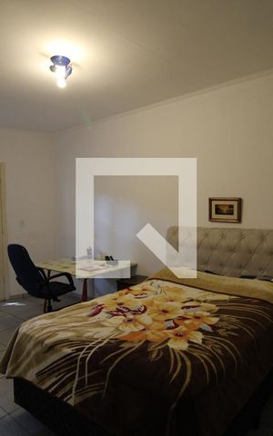 Casa à venda com 647m², 5 quartos e 8 vagasSuíte 3