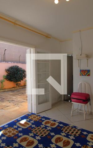 Casa à venda com 647m², 5 quartos e 8 vagasSuíte 2