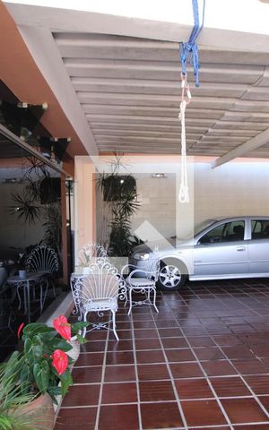 Casa à venda com 647m², 5 quartos e 8 vagasGaragem