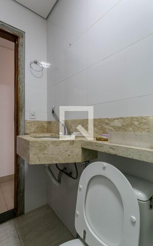 Casa à venda com 200m², 3 quartos e sem vagaBanheiro