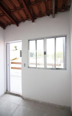 Casa à venda com 150m², 3 quartos e 2 vagasQuarto de Serviço
