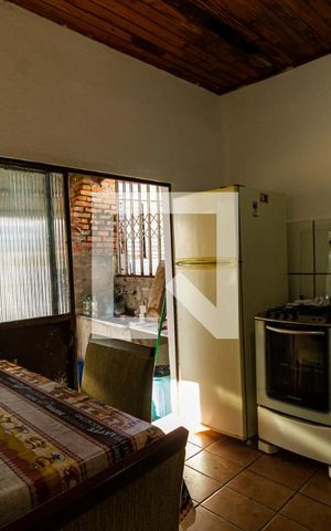 Casa à venda com 600m², 5 quartos e 3 vagas Casa à venda com 600m², 5 quartos e 3 vagasCozinha