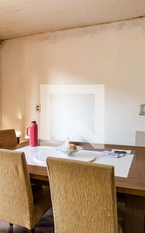 Casa à venda com 600m², 5 quartos e 3 vagas Casa à venda com 600m², 5 quartos e 3 vagasCozinha