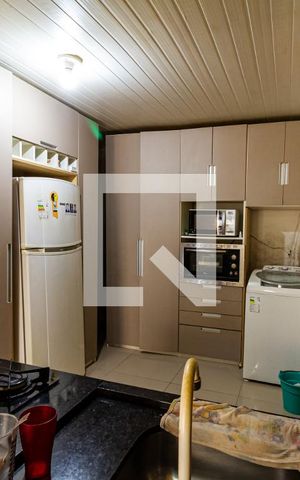 Casa à venda com 600m², 5 quartos e 3 vagas Casa à venda com 600m², 5 quartos e 3 vagasCozinha