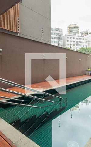 Studio à venda com 36m², 1 quarto e 1 vaga Studio à venda com 36m², 1 quarto e 1 vagaPiscina