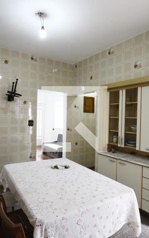 Casa à venda com 258m², 2 quartos e 2 vagasCozinha