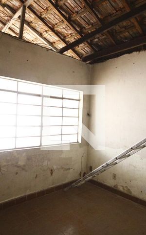 Casa à venda com 258m², 2 quartos e 2 vagasSala 2