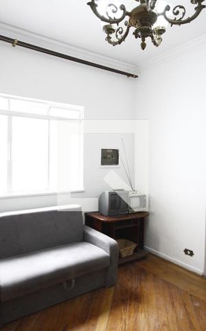 Casa à venda com 258m², 2 quartos e 2 vagasSala