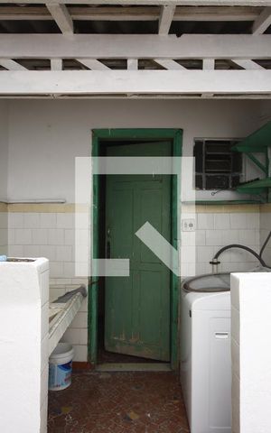 Casa à venda com 258m², 2 quartos e 2 vagasÁrea de Serviço