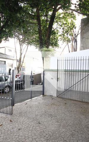 Casa à venda com 258m², 2 quartos e 2 vagasGaragem