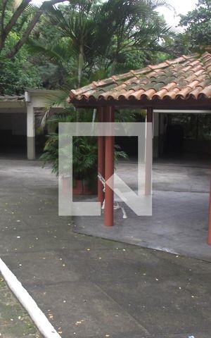 Apartamento à venda com 74m², 2 quartos e 1 vagaÁrea comum