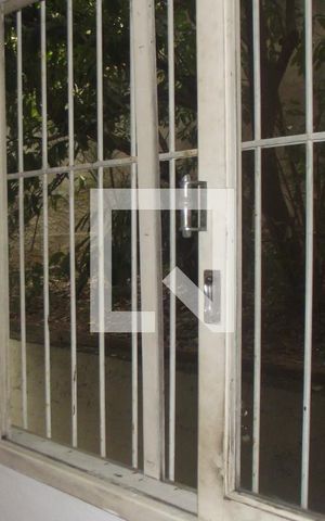 Apartamento à venda com 74m², 2 quartos e 1 vagaSala