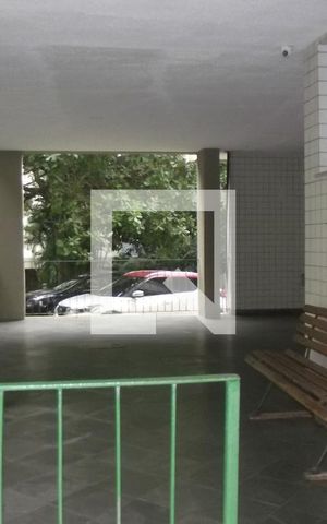 Apartamento à venda com 74m², 2 quartos e 1 vagaÁrea comum