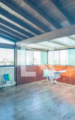 Apartamento à venda com 114m², 3 quartos e 1 vaga Apartamento à venda com 114m², 3 quartos e 1 vagaCobertura