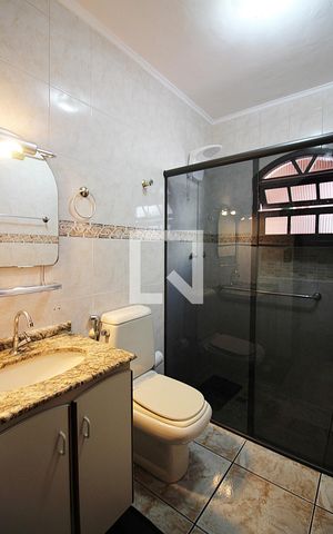 Casa à venda com 159m², 3 quartos e 2 vagasBanheiro Social