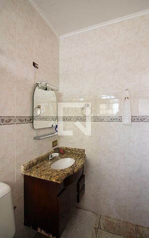 Casa à venda com 159m², 3 quartos e 2 vagasBanheiro do Quarto 1 - Suíte