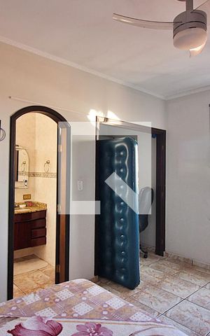 Casa à venda com 159m², 3 quartos e 2 vagasQuarto 1 - Suíte