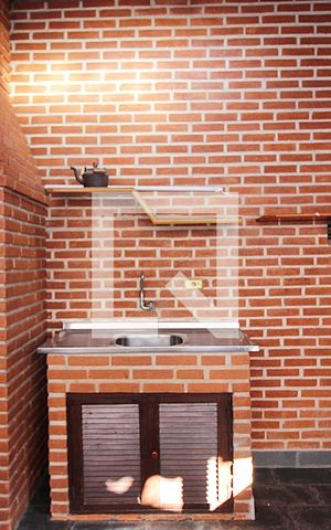 Casa à venda com 159m², 3 quartos e 2 vagasChurrasqueira