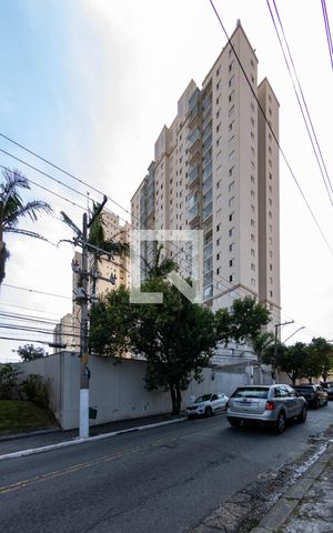 Apartamento à venda com 64m², 2 quartos e 1 vaga Apartamento à venda com 64m², 2 quartos e 1 vagaFachada
