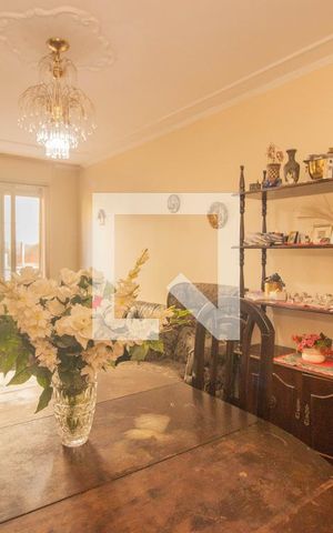 Apartamento à venda com 84m², 2 quartos e 1 vaga Apartamento à venda com 84m², 2 quartos e 1 vagaSala