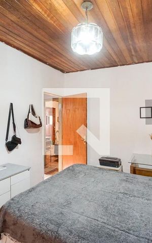 Casa à venda com 140m², 2 quartos e 2 vagas Casa à venda com 140m², 2 quartos e 2 vagasQuarto 02