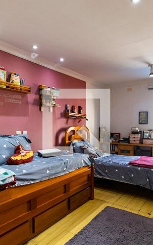 Casa à venda com 545m², 5 quartos e 4 vagas Casa à venda com 545m², 5 quartos e 4 vagas2o. Andar - Suíte 4