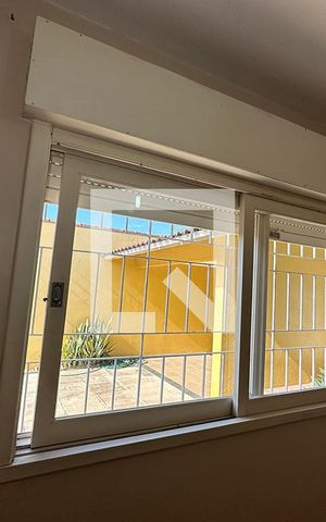 Casa para alugar com 275m², 5 quartos e 4 vagasJanela do Quarto 2 